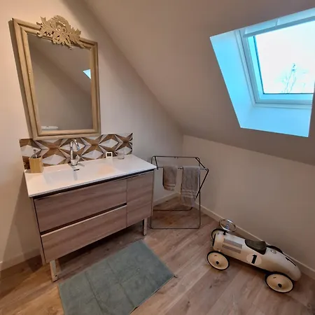 La Mademoiselle Causeuse 3* Malville