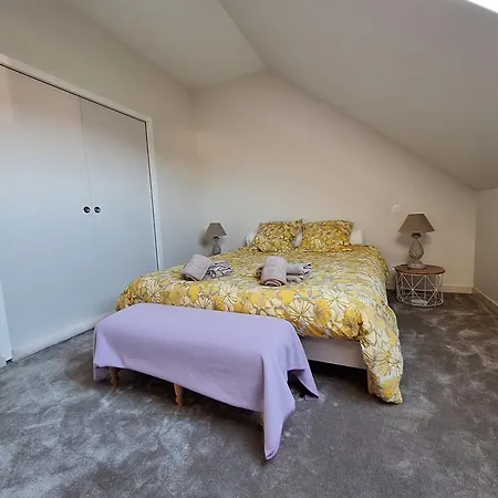 Bed & Breakfast La Mademoiselle Causeuse 3*